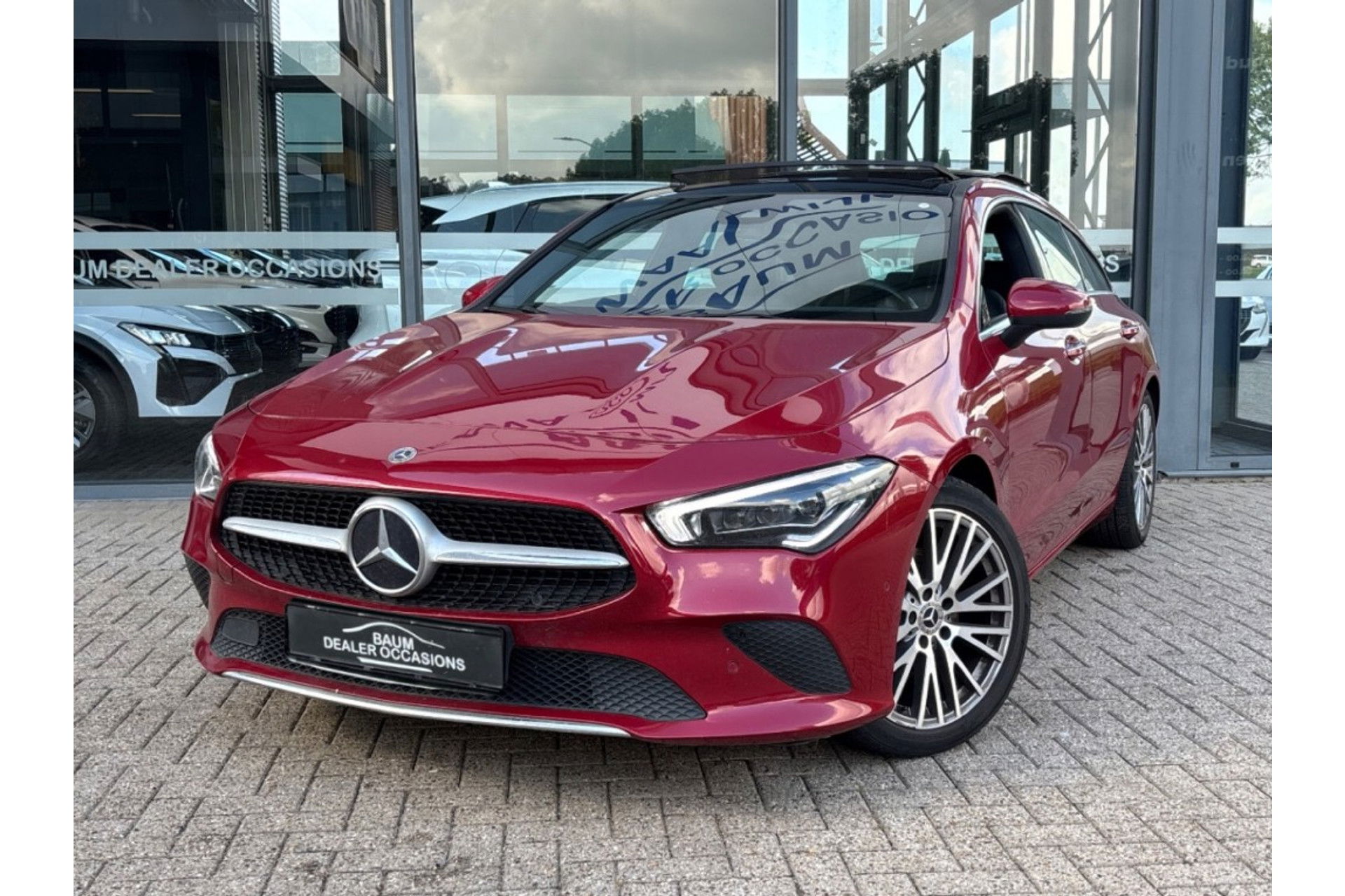 Mercedes-Benz CLA-Klasse CLA 200 163PK SHOOTING BRAKE PANO NAVI LMV PDC-CAMERA