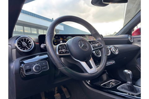 Mercedes-Benz CLA-Klasse CLA 200 163PK SHOOTING BRAKE PANO NAVI LMV PDC-CAMERA