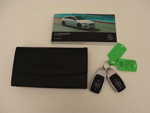 Mercedes-Benz CLA-Klasse Shooting Brake 250 e AMG Line | Half Leder | Carplay | Stoelverwarming | Camera | LED | Navigatie | Adaptive Cruise