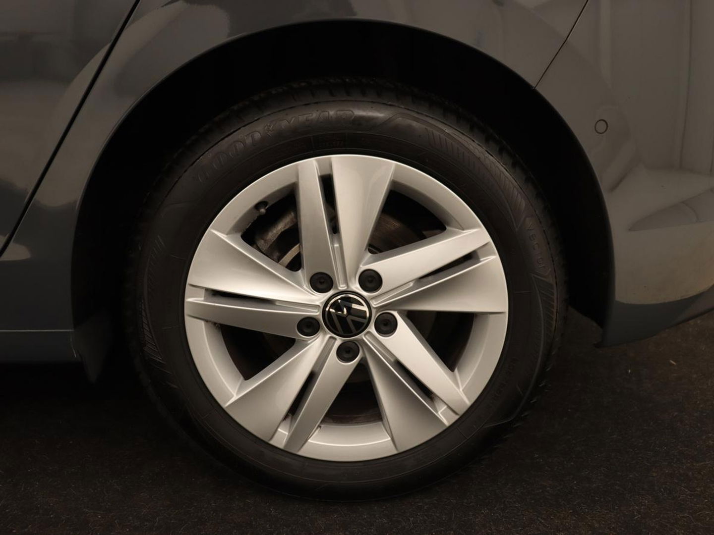 Volkswagen Golf 1.5 TSI Life Business | Adaptive Cruise | Stoelverwarming | Camera | Memory | Carplay | Navigatie | Sfeerverlichting