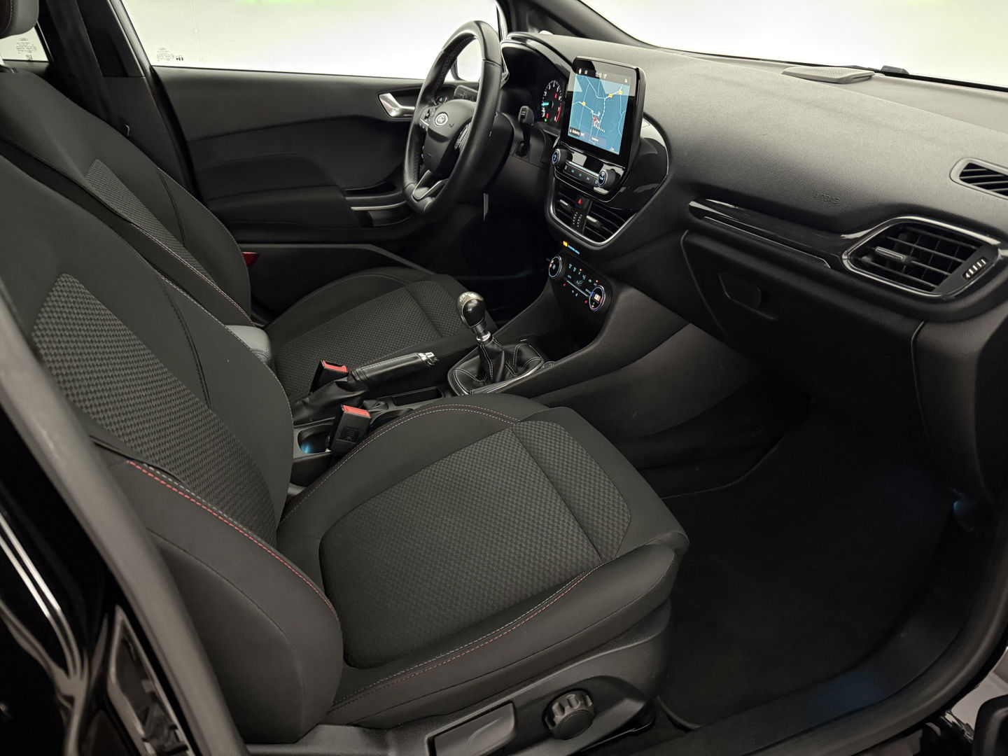 Ford Fiesta 1.0 EcoBoost ST-Line | Carplay | LED | Cruise | Navi | Parkeersens. | Keyless | NAP