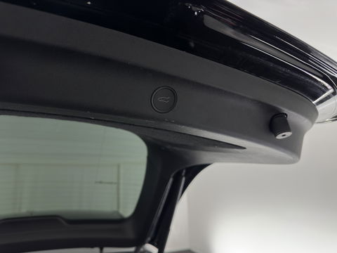 Tesla Model Y Performance AWD 75 kWh {SOH-84%} [ 3-Fase ] (INCL-BTW) Aut. *PANO | AUTO-PILOT | LUXURY-LEATHER | TOP-VIEW | NAVI-FULLMAP | MATRIX-LED | DIGI-COCKPIT | KEYLESS | CAMERA | DAB+ | HEATED-COMFORTSEATS | PRIVACY-GLASS | 21''ALU*