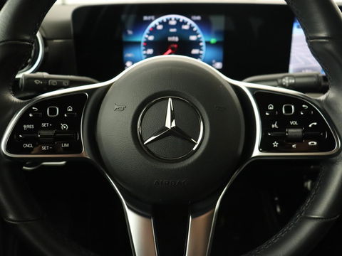 Mercedes-Benz CLA-Klasse Shooting Brake 180 Business Line | Half Leder | 1e eigenaar | Stoelverwarming | Cruise Control | Navigatie | Camera | Widescreen