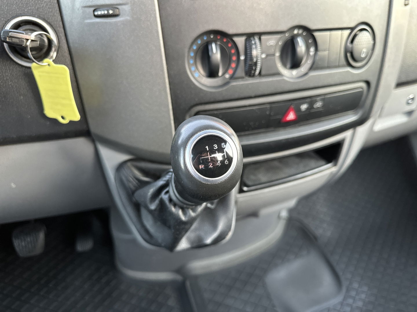 Mercedes-Benz Sprinter 310 2.2 CDI 432 | 3500 KG! | Laad vermogen 1397 KG | Cruise Control | Navigatie | Bluetooth | Trekhaak |
