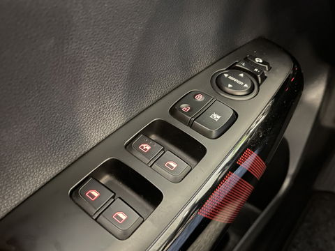 Kia Picanto 1.2 CVVT GT-Line | Achteruitrijcamera | Airconditioning | Navigatie | Apple Carplay | Android Auto | Lichtmetaal 16" | Isofix |