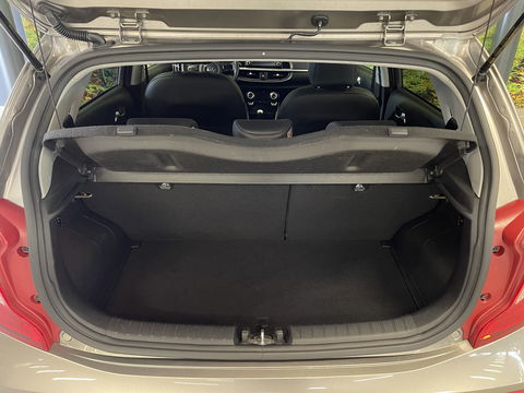 Kia Picanto 1.2 CVVT GT-Line | Achteruitrijcamera | Airconditioning | Navigatie | Apple Carplay | Android Auto | Lichtmetaal 16" | Isofix |