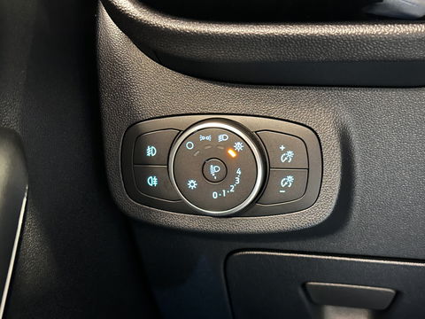 Ford Fiesta 1.1 Trend | Cruise Control | Parkeersensoren Achter | Apple Carplay/Android Auto | Lane Assist | Navigatie | DAB | Airconditioning | Bluetooth |
