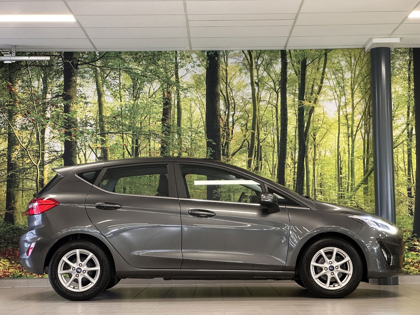 Ford Fiesta 1.1 Trend | Cruise Control | Parkeersensoren Achter | Apple Carplay/Android Auto | Lane Assist | Navigatie | DAB | Airconditioning | Bluetooth |
