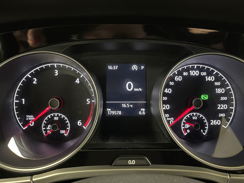 Volkswagen Touran 1.6 TDI SCR Comfortline 7p | 7 Persoons! | Apple Carplay | Airconditioning | Cruise Control | Bluetooth | Stop&GO |