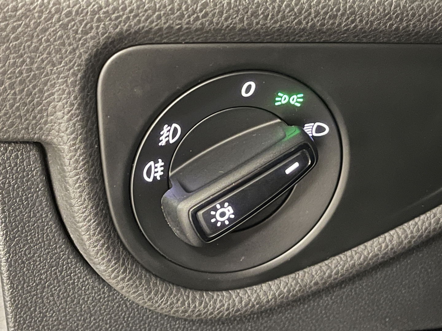 Volkswagen Touran 1.6 TDI SCR Comfortline 7p | 7 Persoons! | Apple Carplay | Airconditioning | Cruise Control | Bluetooth | Stop&GO |