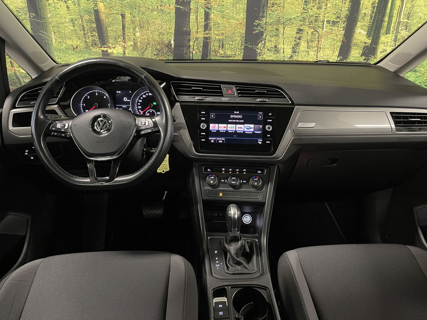 Volkswagen Touran 1.6 TDI SCR Comfortline 7p | 7 Persoons! | Apple Carplay | Airconditioning | Cruise Control | Bluetooth | Stop&GO |