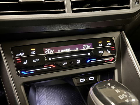 Volkswagen Polo 1.0 TSI R-Line Business | Achteruitrijcamera | Parkeersensoren | IQ Light | Apple Carplay | Android Auto | Stoelverwarming | Adaptive Cruise Control | Keyless