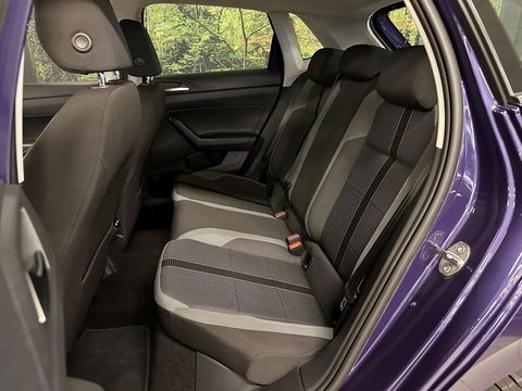 Volkswagen Polo 1.0 TSI R-Line Business | Achteruitrijcamera | Parkeersensoren | IQ Light | Apple Carplay | Android Auto | Stoelverwarming | Adaptive Cruise Control | Keyless