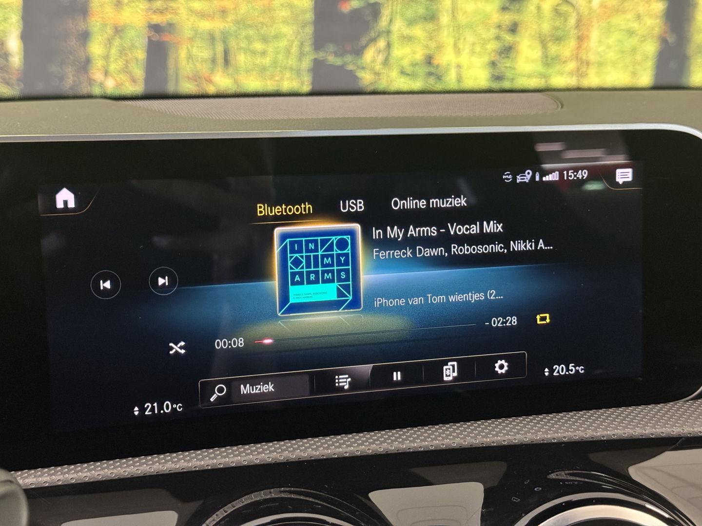 Mercedes-Benz A-Klasse 180 Business Solution AMG | Cruise Control | Achteruitrijcamera | Parkeersensoren | Navigatie | Apple Carplay | Keyless Go | Stoelverwarming |