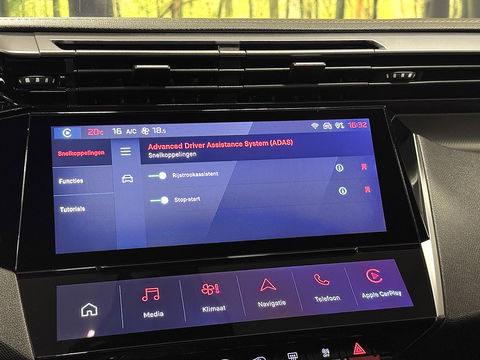 Peugeot 308 SW 1.2 PureTech GT | Achteruitrijcamera | Adaptieve Cruise Control | Keyless Go/Entry | Apple Carplay/Android Auto | Lane Assist | Parkeersensoren | Navigatie | Airconditioning |