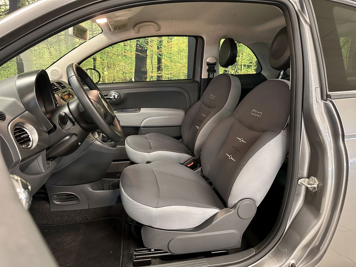 Fiat 500 1.2 Pop | 4 cilinder | Airconditioning | Radio/cd-speler | Blue&Me | Lichtmetaal 15" | Elektrische Ramen | AUX | Centrale Vergrendeling Met Afstandsbediening |