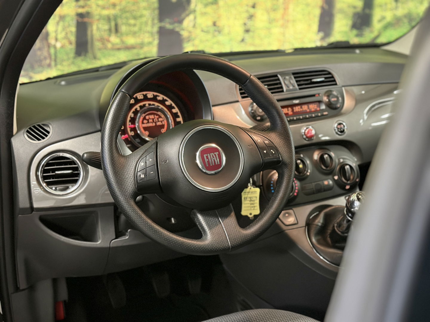 Fiat 500 1.2 Pop | 4 cilinder | Airconditioning | Radio/cd-speler | Blue&Me | Lichtmetaal 15" | Elektrische Ramen | AUX | Centrale Vergrendeling Met Afstandsbediening |
