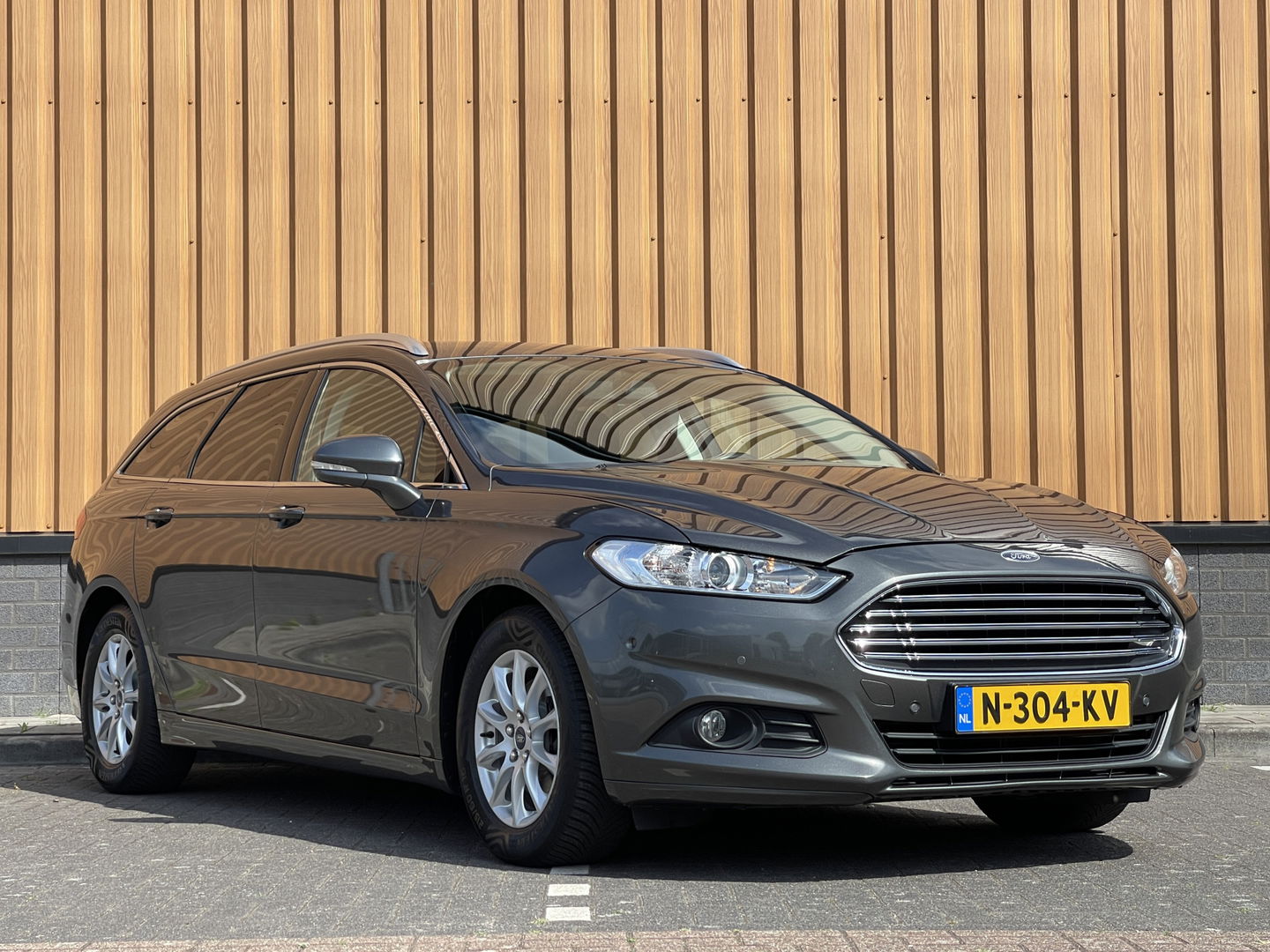 Ford Mondeo Wagon 1.5 Titanium Lease Edition | Apple Carplay | Airconditioning | Stop&GO | Bluetooth | Navigatie | 16'' Lichtmetaal |