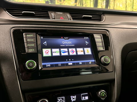 Škoda Rapid Spaceback 1.0 TSI Greentech Clever | Trekhaak | Cruise Control | Parkeersensoren Achter | Stoelverwarming | Bluetooth | Airconditioning | Navigatie | DAB |