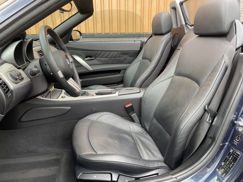 BMW Z4 Roadster 2.5i | Youngtimer! | Elektrisch kap | Stoelverwarming | Airconditioning | Radio | CD |