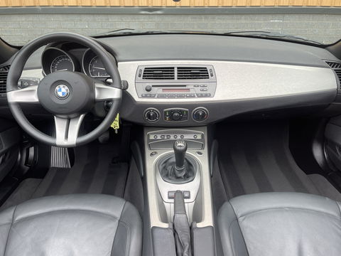 BMW Z4 Roadster 2.5i | Youngtimer! | Elektrisch kap | Stoelverwarming | Airconditioning | Radio | CD |