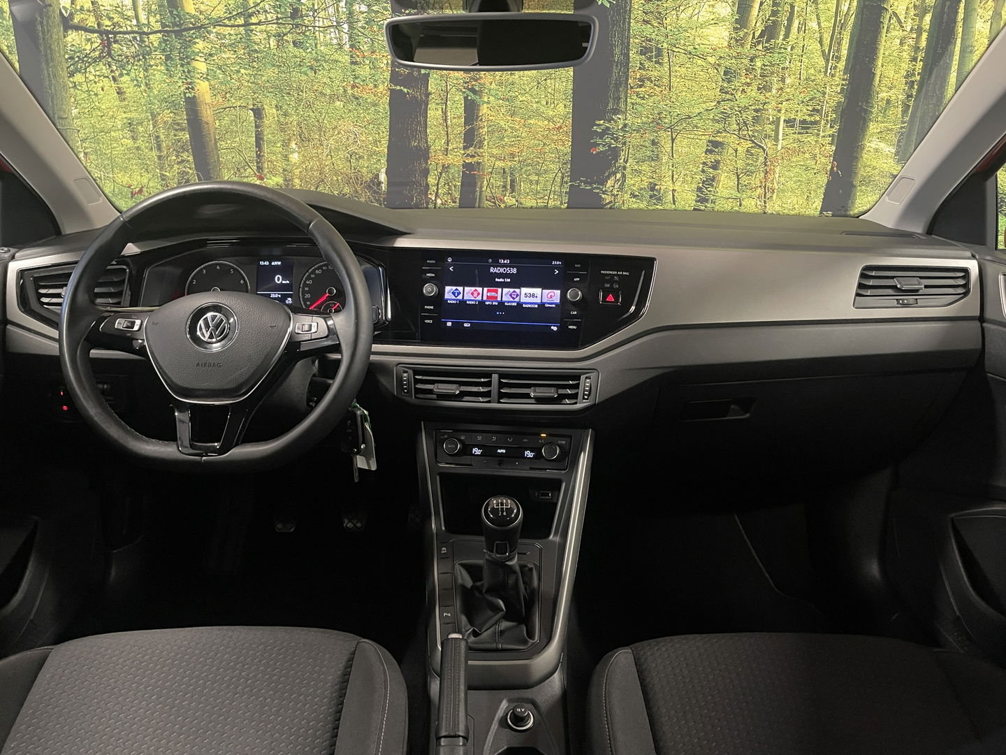Volkswagen Polo 1.0 MPI Beats | Airconditioning | Lichtmetaal 15 | Navigatie | Bluetooth | Isofix | Radio | Centrale Deurvergrendeling Met Afstandsbediening | Start&Stop |