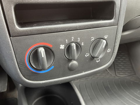 Opel Combo 1.7 DTI | Marge | Origineel Nederlands | Trekhaak | Radio / Cd |  Centrale Vergrendeling | Bluetooth |