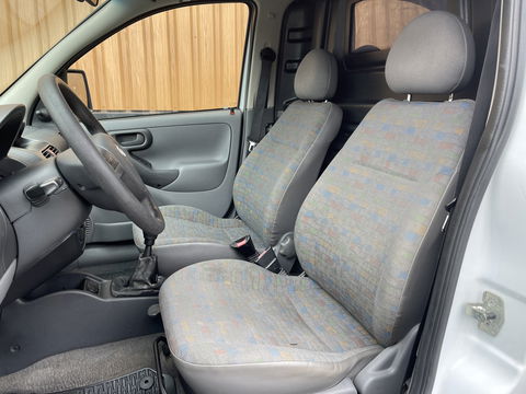 Opel Combo 1.7 DTI | Marge | Origineel Nederlands | Trekhaak | Radio / Cd |  Centrale Vergrendeling | Bluetooth |