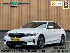 BMW 3 Serie 318i High Executive | Cruise Control | Achteruitrijcamera | Apple Carplay/Android Auto | Sfeerverlichting | Keyless Go | DAB | Lane Assist | Stoelverwarming | Navigatie |