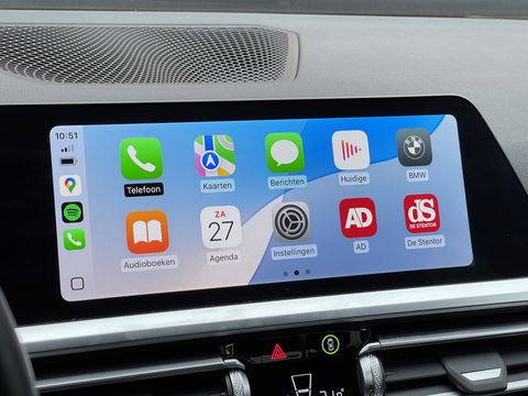 BMW 3 Serie 318i High Executive | Cruise Control | Achteruitrijcamera | Apple Carplay/Android Auto | Sfeerverlichting | Keyless Go | DAB | Lane Assist | Stoelverwarming | Navigatie |