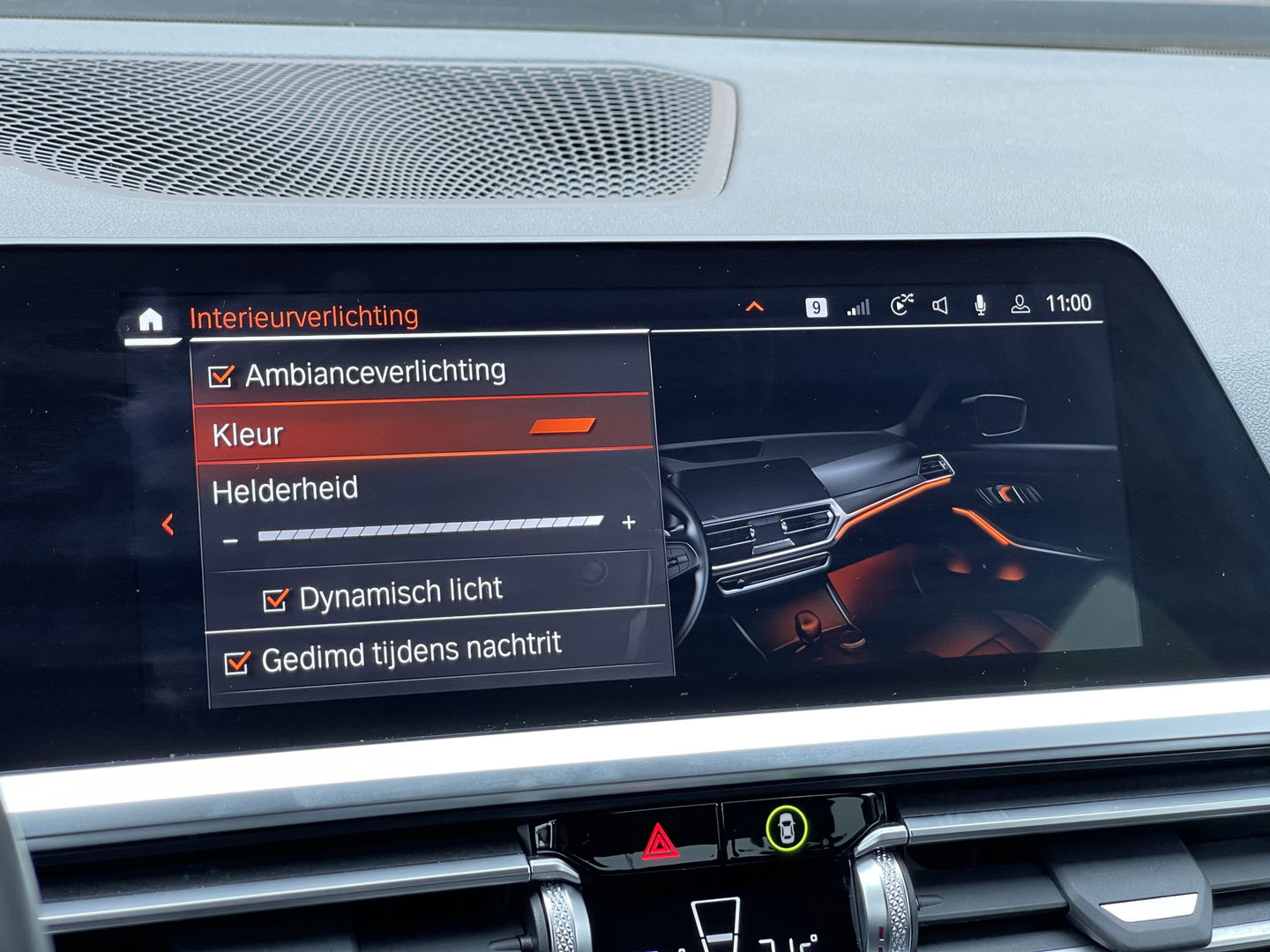 BMW 3 Serie 318i High Executive | Cruise Control | Achteruitrijcamera | Apple Carplay/Android Auto | Sfeerverlichting | Keyless Go | DAB | Lane Assist | Stoelverwarming | Navigatie |