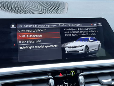 BMW 3 Serie 318i High Executive | Cruise Control | Achteruitrijcamera | Apple Carplay/Android Auto | Sfeerverlichting | Keyless Go | DAB | Lane Assist | Stoelverwarming | Navigatie |