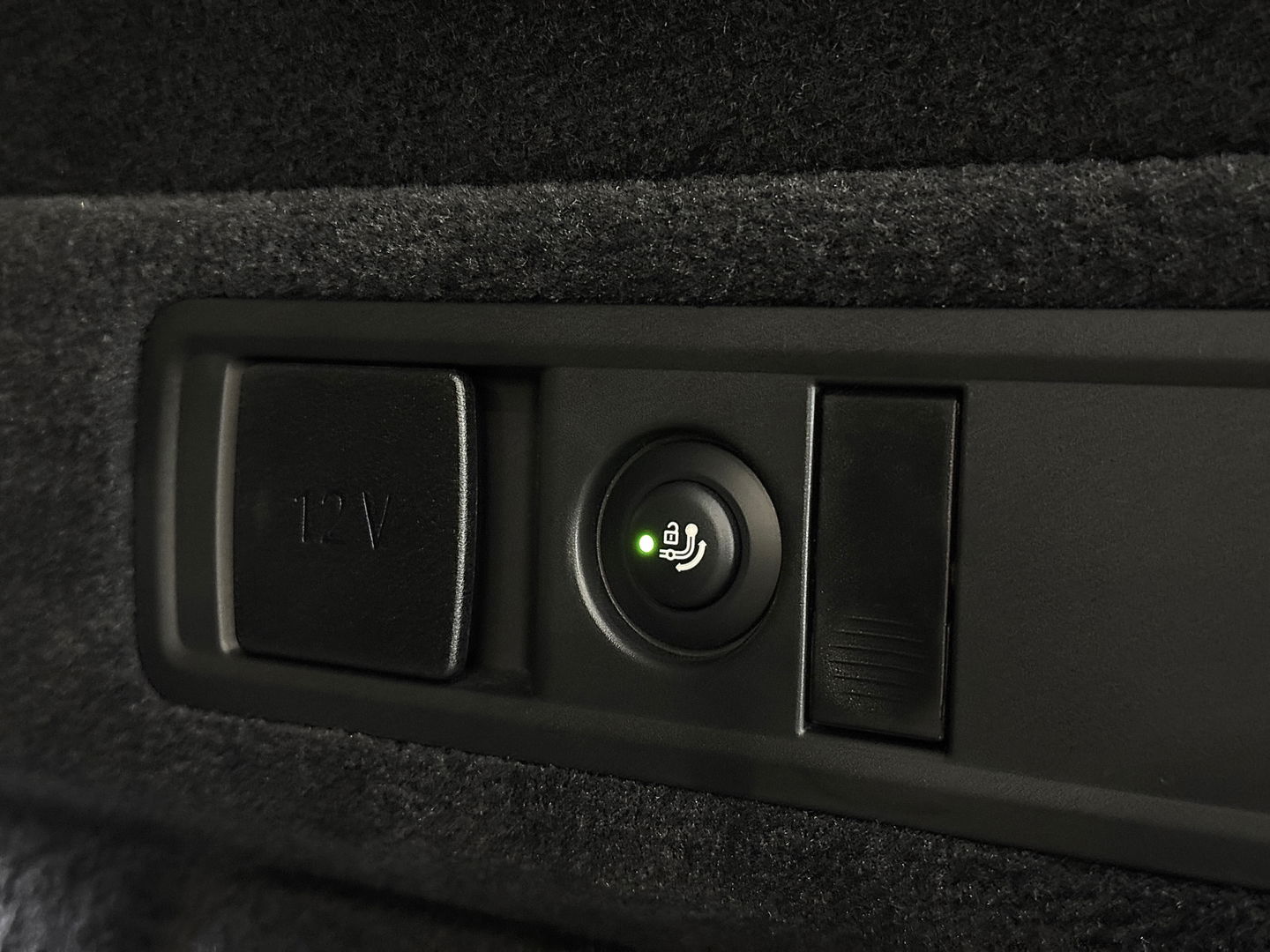 BMW X5 X-DRIVE 3.0D | M Pakket | 22'' lichtmetaal | Luchtvering | Trekhaak | 3500 Kg trekken | Panoramdak Sky Lounge | Bowers & Wilkins | BMW Individual Leder | X Offroad Pack | Alcantara Hemel |