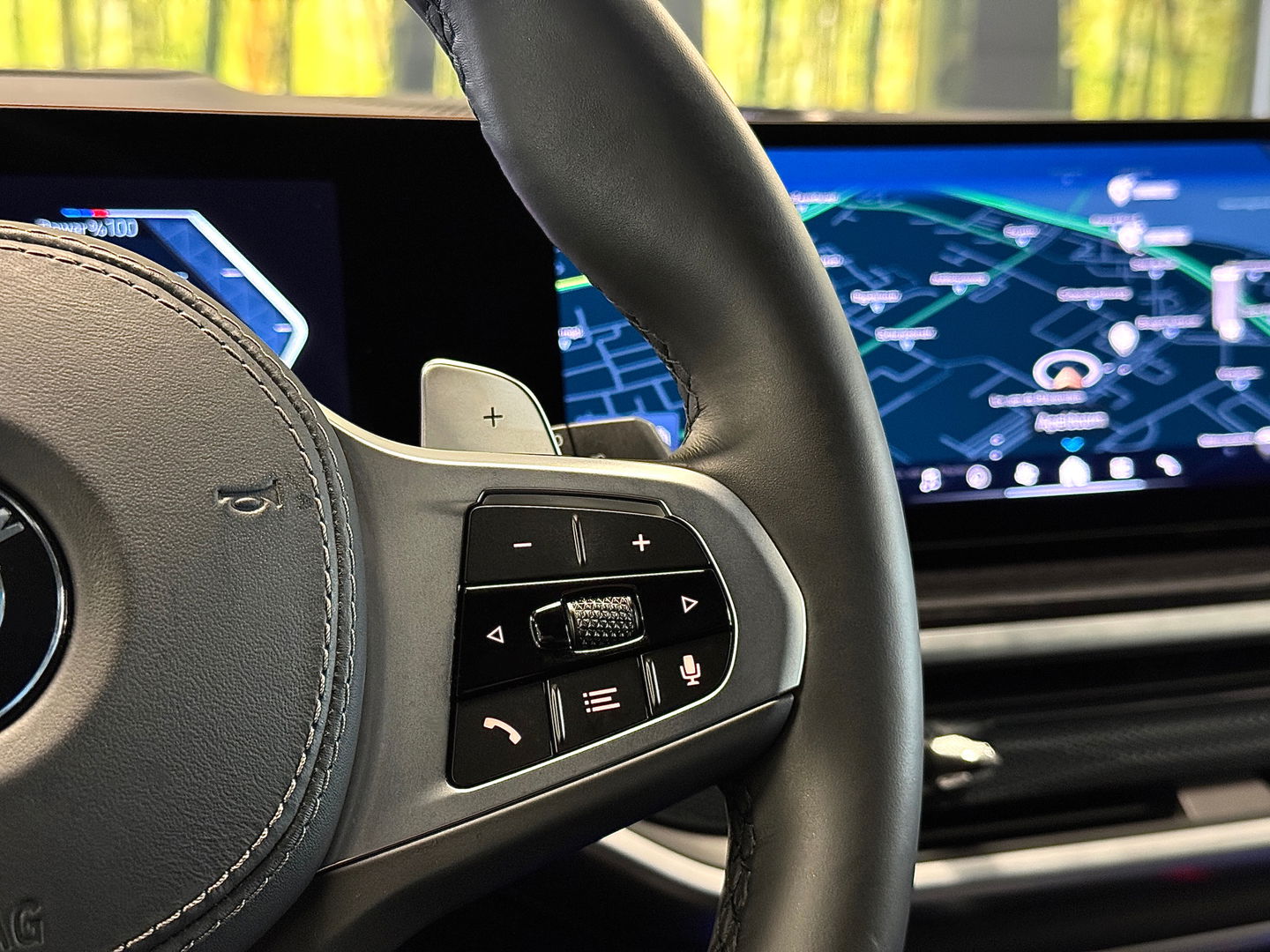 BMW X5 X-DRIVE 3.0D | M Pakket | 22'' lichtmetaal | Luchtvering | Trekhaak | 3500 Kg trekken | Panoramdak Sky Lounge | Bowers & Wilkins | BMW Individual Leder | X Offroad Pack | Alcantara Hemel |