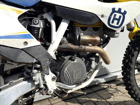 Husqvarna FE 350 | 92 uur | 4-Takt | Elektrische start | Vorkbeschermers Polisport |