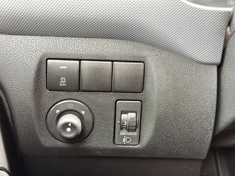 Peugeot Partner 120 1.6 HDi 75 L1 XR | 1e Eigenaar | 3 Persoons | Airconditioning | Parrot | Trekhaak | Elektrische Ramen | Elektrische Spiegels | USB | AUX |