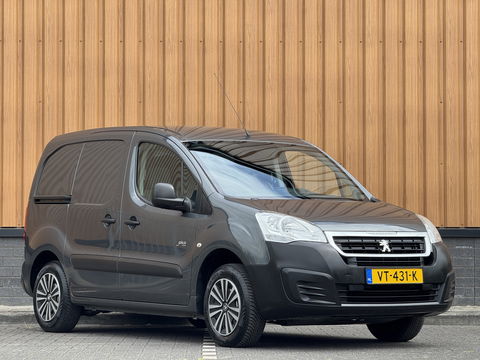 Peugeot Partner 120 1.6 HDi 75 L1 XR | 1e Eigenaar | 3 Persoons | Airconditioning | Parrot | Trekhaak | Elektrische Ramen | Elektrische Spiegels | USB | AUX |