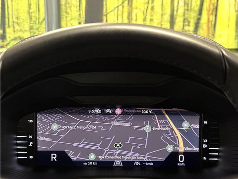 Škoda Kodiaq 1.5 TSI Business Edition Plus | Wegdraaibare Trekhaak | Elektrisch Panoramadak | 360° Camera | Adaptieve Cruise Control | Keyless Go/Entry | Apple Carplay | Memory Stoel | Stoelverwarming | Stuurverwarming |