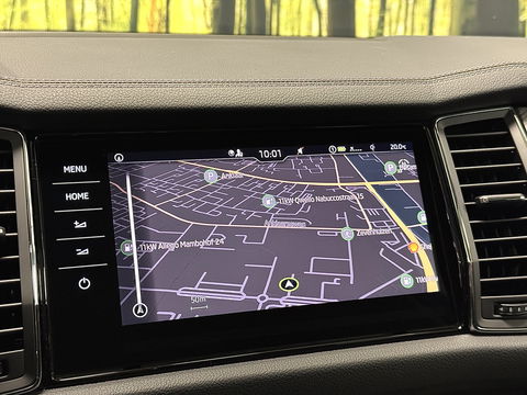 Škoda Kodiaq 1.5 TSI Business Edition Plus | Wegdraaibare Trekhaak | Elektrisch Panoramadak | 360° Camera | Adaptieve Cruise Control | Keyless Go/Entry | Apple Carplay | Memory Stoel | Stoelverwarming | Stuurverwarming |