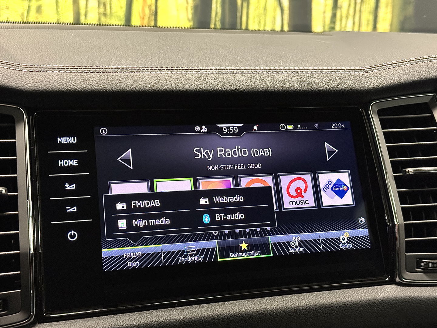 Škoda Kodiaq 1.5 TSI Business Edition Plus | Wegdraaibare Trekhaak | Elektrisch Panoramadak | 360° Camera | Adaptieve Cruise Control | Keyless Go/Entry | Apple Carplay | Memory Stoel | Stoelverwarming | Stuurverwarming |