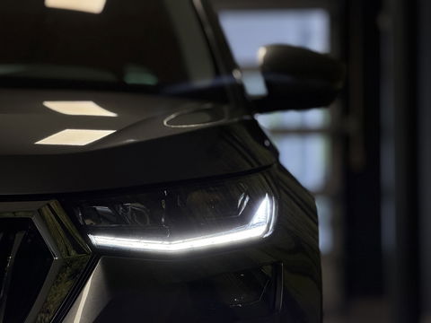 Škoda Kodiaq 1.5 TSI Business Edition Plus | Wegdraaibare Trekhaak | Elektrisch Panoramadak | 360° Camera | Adaptieve Cruise Control | Keyless Go/Entry | Apple Carplay | Memory Stoel | Stoelverwarming | Stuurverwarming |