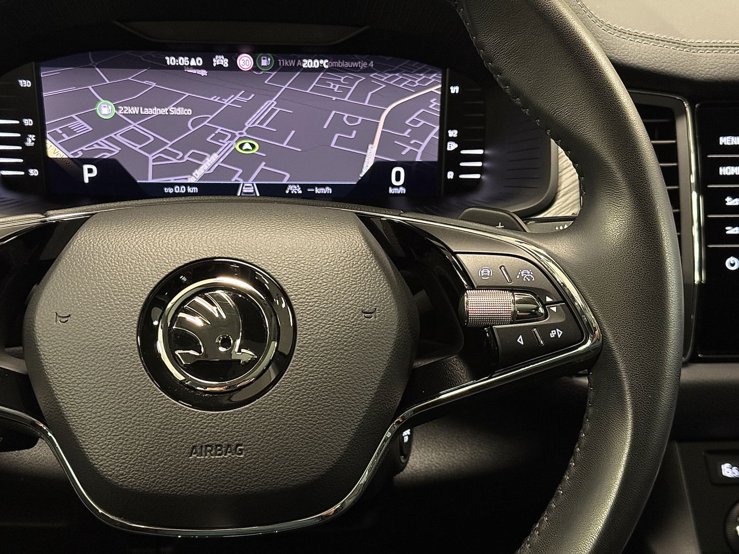 Škoda Kodiaq 1.5 TSI Business Edition Plus | Wegdraaibare Trekhaak | Elektrisch Panoramadak | 360° Camera | Adaptieve Cruise Control | Keyless Go/Entry | Apple Carplay | Memory Stoel | Stoelverwarming | Stuurverwarming |