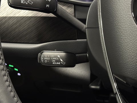 Škoda Kodiaq 1.5 TSI Business Edition Plus | Wegdraaibare Trekhaak | Elektrisch Panoramadak | 360° Camera | Adaptieve Cruise Control | Keyless Go/Entry | Apple Carplay | Memory Stoel | Stoelverwarming | Stuurverwarming |