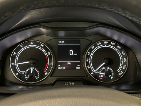 Škoda Scala 1.0 TSI Ambition | Cruise Control | Parkeersensoren Achter | Apple Carplay/Android Auto | Lane Assist | DAB | Bluetooth | Stop&Go |