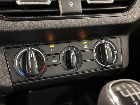 Škoda Scala 1.0 TSI Ambition | Cruise Control | Parkeersensoren Achter | Apple Carplay/Android Auto | Lane Assist | DAB | Bluetooth | Stop&Go |