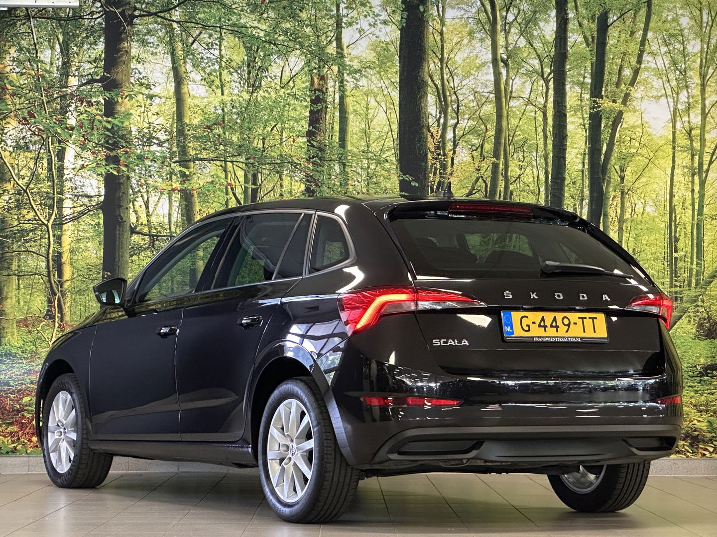 Škoda Scala 1.0 TSI Ambition | Cruise Control | Parkeersensoren Achter | Apple Carplay/Android Auto | Lane Assist | DAB | Bluetooth | Stop&Go |