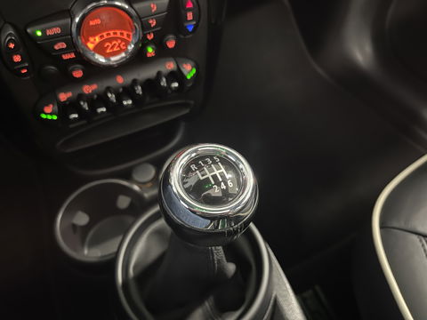 MINI Countryman 1.6 Cooper S Champ Edition | Origineel Nederlands | Panoramadak | Airconditioning | Cruise Control | Lichtmetaal 18'' | Navigatie |