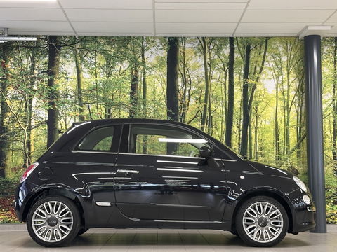Fiat 500 1.2 Lounge | Origineel Nederlands! | Panoramadak | Parkeersensoren | Blue&Me | Airconditioning | 16" Lichtmetaal