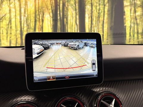 Mercedes-Benz A-Klasse AMG 45 4MATIC | Cruise Control | Panoramadak | Achteruitrijcamera | Stoelverwarming | Parkeersensoren | Navigatie | Stop&Go |