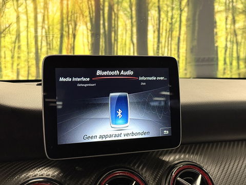 Mercedes-Benz A-Klasse AMG 45 4MATIC | Cruise Control | Panoramadak | Achteruitrijcamera | Stoelverwarming | Parkeersensoren | Navigatie | Stop&Go |
